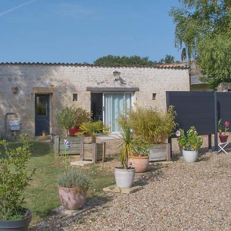 Gite Du Timbre Clion  Exterior photo